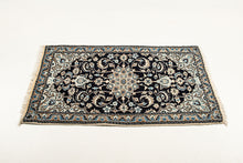 Lade das Bild in den Galerie-Viewer, Authentic original hand knotted carpet 138x72 CM

