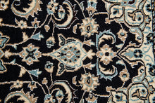 Lade das Bild in den Galerie-Viewer, Authentic original hand knotted carpet 138x72 CM
