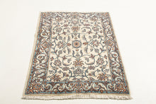 Carica l'immagine nel visualizzatore di Gallery, Authentic original hand knotted carpet 143x90 CM

