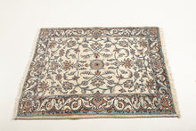 Carica l&#39;immagine nel visualizzatore di Gallery, Authentic original hand knotted carpet 143x90 CM
