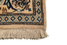 Lade das Bild in den Galerie-Viewer, 210x195 CM Authentic original hand knotted carpet 
