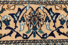 Carica l'immagine nel visualizzatore di Gallery, 210x195 CM Authentic original hand knotted carpet 
