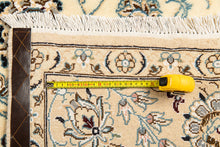 Carica l'immagine nel visualizzatore di Gallery, Authentic original hand knotted carpet 280 x 190 CM
