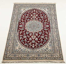 Carica l&#39;immagine nel visualizzatore di Gallery, Authentic original hand knotted carpet 257x160 CM
