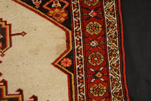Carica l'immagine nel visualizzatore di Gallery, 173x110 CM Autentico Tappeto Pregiato Songor
