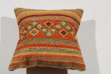 Carica l'immagine nel visualizzatore di Gallery, Pillow Original Authentic Hand Made 40x40 CM
