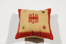 Lade das Bild in den Galerie-Viewer, Pillow Original Authentic Hand Made 40x40 CM
