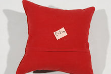 Carica l&#39;immagine nel visualizzatore di Gallery, Pillow Original Authentic Hand Made 40x40 CM
