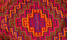 Lade das Bild in den Galerie-Viewer, Original Hand Made Rustic Kilim / Bisaccia / Sacco idratazione 112x54x80 CM
