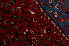 Lade das Bild in den Galerie-Viewer, Authentic original hand knotted carpet 205x205 CM

