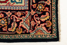 Carica l'immagine nel visualizzatore di Gallery, Tappeto Saarok Autentico Originale 210x140 CM (Galleriafarah1970)
