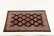 Carica l'immagine nel visualizzatore di Gallery, Authentic original hand knotted carpet 207x131 CM
