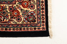 Carica l'immagine nel visualizzatore di Gallery, Authentic original hand knotted carpet 207x131 CM
