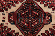 Lade das Bild in den Galerie-Viewer, Authentic original hand knotted carpet 200x152 CM
