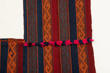 Carica l&#39;immagine nel visualizzatore di Gallery, Original Authentic Hand Made Rustic Kilim / Cicim 160x120 cm
