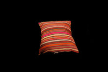 Lade das Bild in den Galerie-Viewer, Original Hand Made Rustic Kilim / Cicim 60x50 CM
