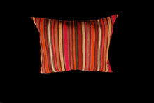 Lade das Bild in den Galerie-Viewer, Original Hand Made Rustic Kilim / Cicim 60x50 CM
