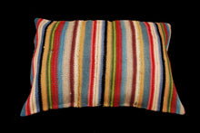 Lade das Bild in den Galerie-Viewer, Original Hand Made Rustic Kilim / Cicim 70x50 CM
