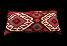 Lade das Bild in den Galerie-Viewer, Original Hand Made Rustic Kilim / Cicim 92x44 CM
