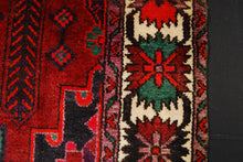 Lade das Bild in den Galerie-Viewer, Authentic original hand knotted carpet 267x152 CM
