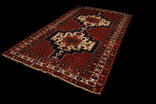Carica l&#39;immagine nel visualizzatore di Gallery, Qashqai Authentic original hand knotted carpet 290x166 CM
