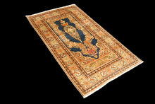 Carica l&#39;immagine nel visualizzatore di Gallery, Tappeto Carpet Tapis Teppich Alfombra Rug Tapiet 145x82 CM 
