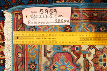 Carica l&#39;immagine nel visualizzatore di Gallery, Romania Authentic original hand knotted carpet 260x175 CM
