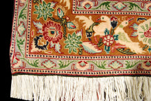 Load image into Gallery viewer, 150x103 CM Tappeto Pregiato Tabriz Extra Fine
