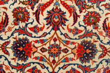 Carica l&#39;immagine nel visualizzatore di Gallery, Authentic original hand knotted carpet 357x247 CM
