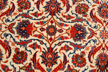 Lade das Bild in den Galerie-Viewer, Authentic original hand knotted carpet 357x247 CM
