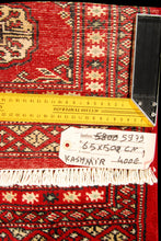 Carica l'immagine nel visualizzatore di Gallery, Kashmir Wool Carpet CM 65x50 Pakistan Rugs
