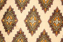 Carica l'immagine nel visualizzatore di Gallery, Kashmir Wool Carpet CM 60x45 Pakistan Rugs

