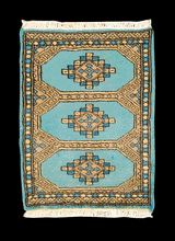 Carica l'immagine nel visualizzatore di Gallery, Kashmir Wool Carpet CM 60x45 Pakistan Rugs
