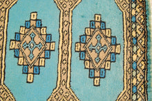 Carica l'immagine nel visualizzatore di Gallery, Kashmir Wool Carpet CM 60x45 Pakistan Rugs
