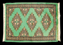 Load image into Gallery viewer, Kashmir Wool Carpet CM 60x45 Pakistan Rugs
