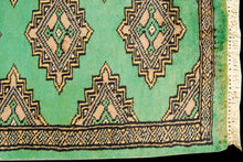 Lade das Bild in den Galerie-Viewer, Kashmir Wool Carpet CM 60x45 Pakistan Rugs
