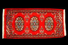 Carica l&#39;immagine nel visualizzatore di Gallery, Kashmir Wool Carpet CM 60x30 Pakistan Rugs

