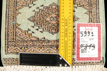 Carica l&#39;immagine nel visualizzatore di Gallery, Kashmir Wool Carpet CM 60x45 Pakistan Rugs
