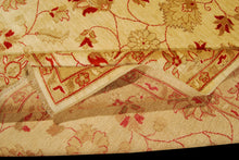 Carica l&#39;immagine nel visualizzatore di Gallery, Tappeto Originale Zigler - 241x204 CM
