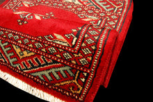 Carica l'immagine nel visualizzatore di Gallery, Hand knotted carpet Kashmir / Chashmire  - 60X45 CM
