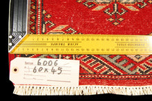Carica l'immagine nel visualizzatore di Gallery, Hand knotted carpet Kashmir / Chashmire  - 60X45 CM
