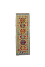 Carica l'immagine nel visualizzatore di Gallery, Autentik Kilim Kelem Original Hand Made 144x53 CM Classic STYL - EASY TO CLEAN

