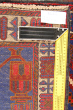 Carica l'immagine nel visualizzatore di Gallery, Genuine, Original Pure Wool Rug Rustic Handmad Carpet CM 124x90
