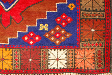 Carica l'immagine nel visualizzatore di Gallery, Genuine, Original Pure Wool Rug Rustic Handmad Carpet CM 140x93
