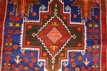 Lade das Bild in den Galerie-Viewer, Genuine, Original Pure Wool Rug Rustic Handmad Carpet CM 142x85
