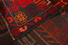 Carica l&#39;immagine nel visualizzatore di Gallery, Genuine, Original Pure Wool Rug Rustic Handmad Carpet CM 197x109
