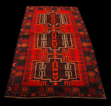 Carica l'immagine nel visualizzatore di Gallery, Genuine, Original Pure Wool Rug Rustic Handmad Carpet CM 197x109
