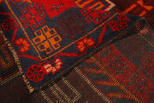 Carica l'immagine nel visualizzatore di Gallery, Genuine, Original Pure Wool Rug Rustic Handmad Carpet CM 197x109
