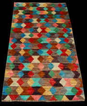 Carica l&#39;immagine nel visualizzatore di Gallery, TAIMANY Original Pure Wool Rug / Modern Handmad Carpet 130X80 CM
