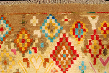 Carica l'immagine nel visualizzatore di Gallery, TAIMANY Original Pure Wool Rug / Modern Handmad Carpet 175X124 CM

